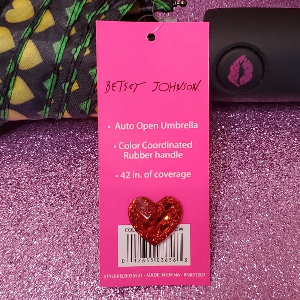 Betsey Johnson 💖NWT💖 Heart Rainbow Umbrella!  💖💖💖 - Picture 6 of 9
